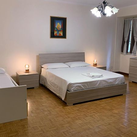 Hotel Fiordiluna, Nel Cuore Di Brescia Zewnętrze zdjęcie