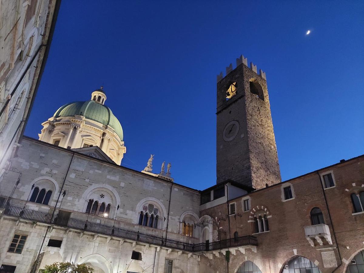 Hotel Fiordiluna, Nel Cuore Di Brescia Zewnętrze zdjęcie