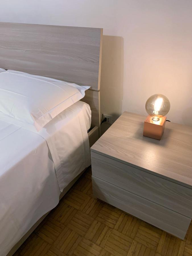 Hotel Fiordiluna, Nel Cuore Di Brescia Zewnętrze zdjęcie